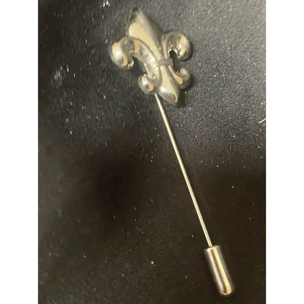 Vintage Fleur De Lis Stick Pin Lapel Pin Silver Tone French Lily Brooch Unisex